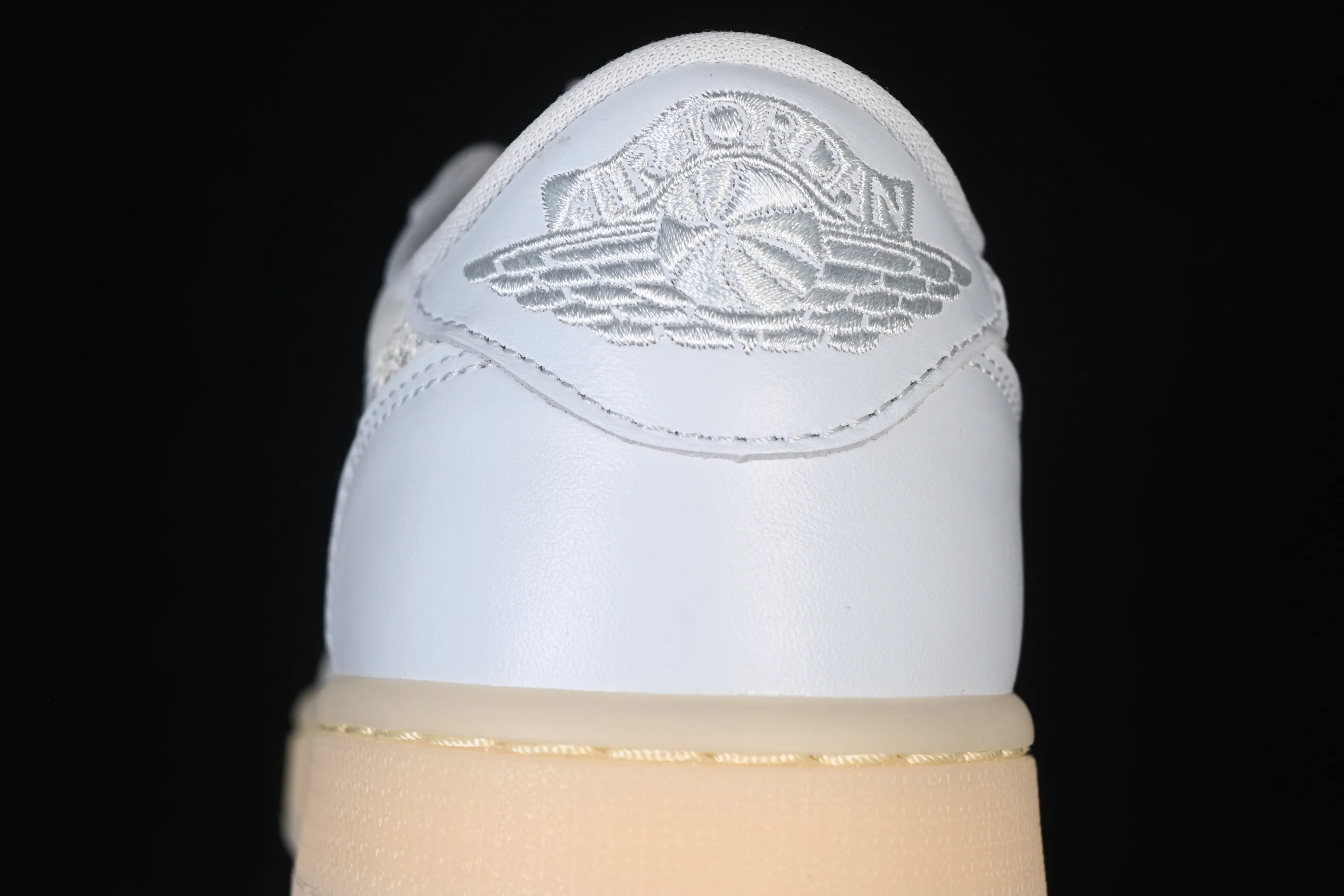 All categories Air Jordan Jordan series basketball shoes Air Jordan 1 Low Air Jordan 1 Low "Floral Swoosh" AJ1 Joe 1 flower embroidery low-top cultural casual sneakers IF4391-100